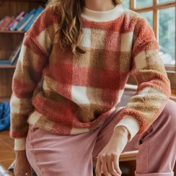Plaid Oversized Teddy Sweatshirt - Picture 4 of 6